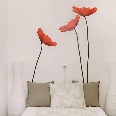 Századfordulós Elegáns Erkéllyel Appartement Budapest